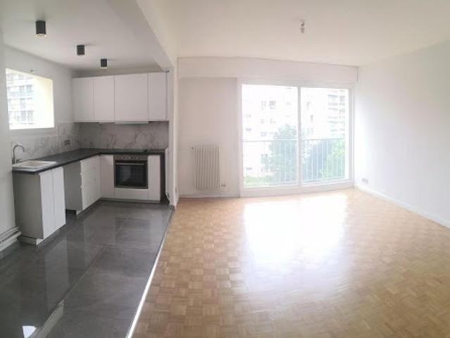 Location Appartement 2 pièces 51 m2 Courbevoie
