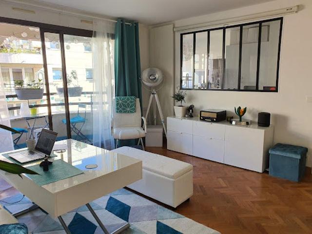 Location Appartement 2 pièces 51 m2 Courbevoie