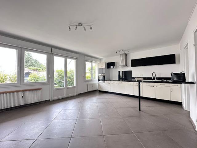 Location Appartement 2 pièces 51 m2 Reims