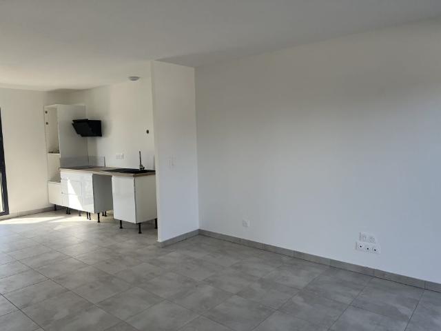 Location Appartement 2 pièces 51m² COMBAILLAUX 34980
