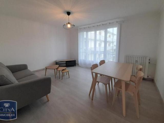 Location Appartement 2 pièces 51m² CHATEAUROUX 36000