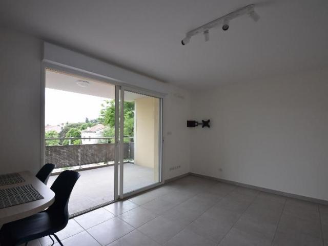 Location Appartement 2 pièces 51m² AUBENAS 07200