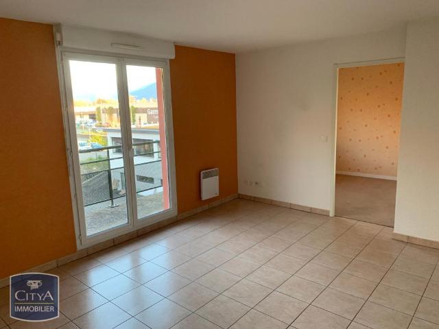 Location Appartement 2 pièces 51m² BONNEVILLE 74130