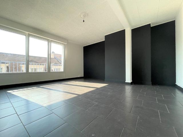 Location Appartement 2 pièces 51m² EPINAL 88000