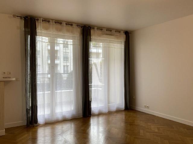 Location Appartement 2 pièces 51m² ISSY LES MOULINEAUX 92130