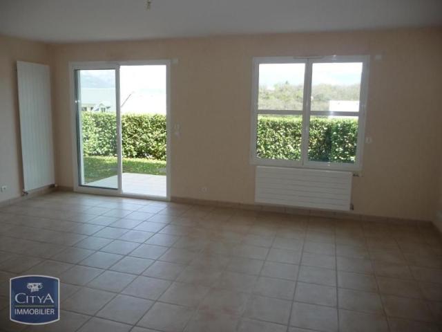 Location Appartement 2 pièces 51m² JACOB BELLECOMBETTE 73000