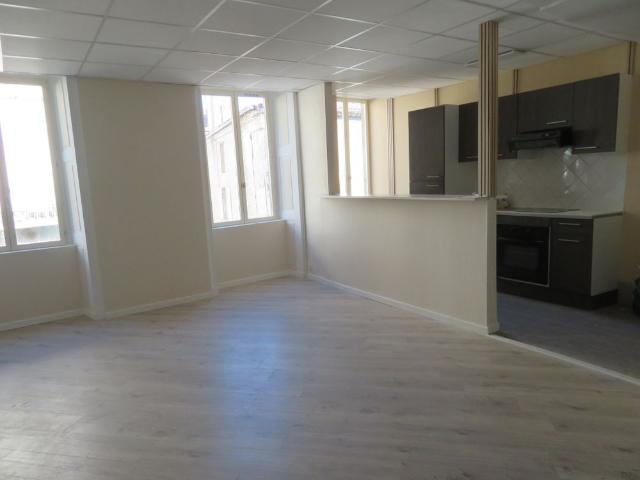 Location Appartement 2 pièces 51m² LE DORAT 87210