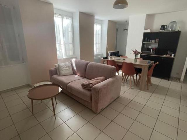 Location Appartement 2 pièces 51m² MONT DE MARSAN 40000