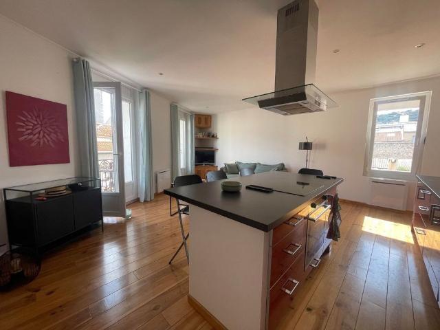 Location Appartement 2 pièces 51m² SETE 34200