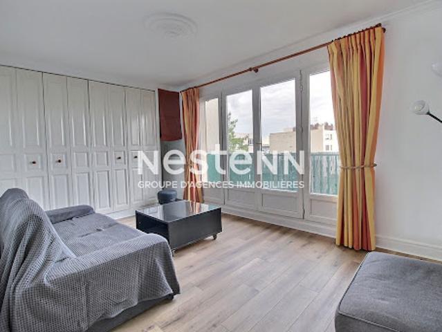 Location Appartement 2 pièces 52.8 m2 Courbevoie