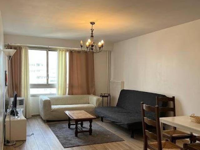 Location Appartement 2 pièces 52 m2 Courbevoie