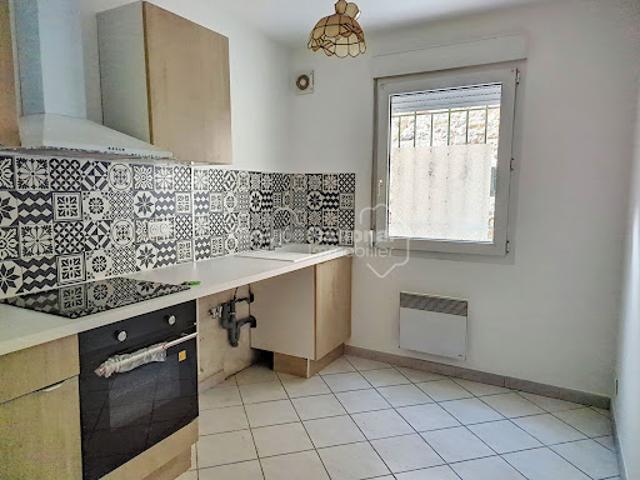 Location Appartement 2 pièces 52 m2 Piolenc