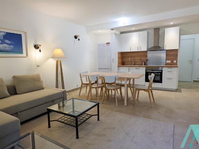 Location Appartement 2 pièces 52 m2 Sanary sur Mer