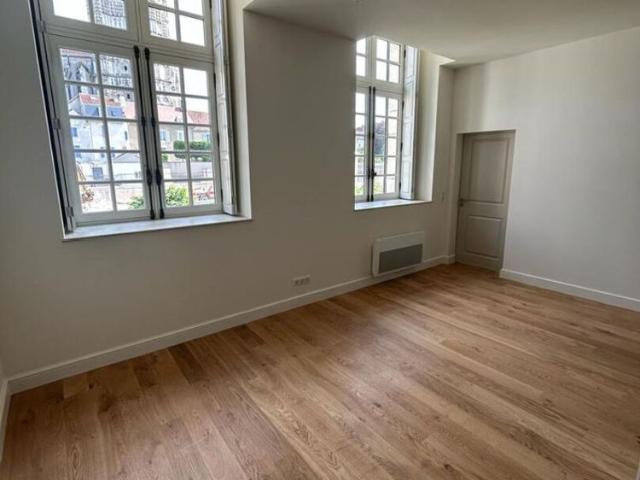 Location Appartement 2 pièces 52m²