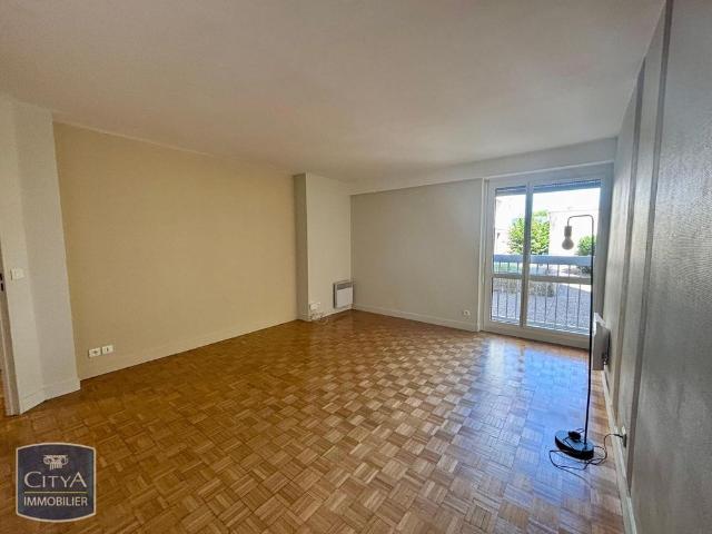 Location Appartement 2 pièces 52m² CHATEAUROUX 36000