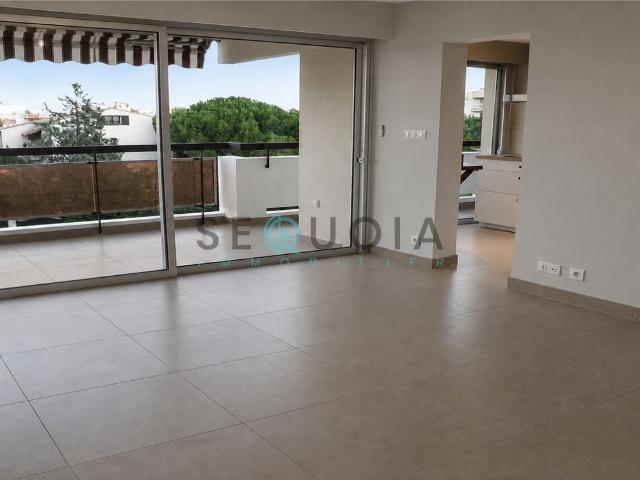 Location Appartement 2 pièces 52m² ANTIBES 06600