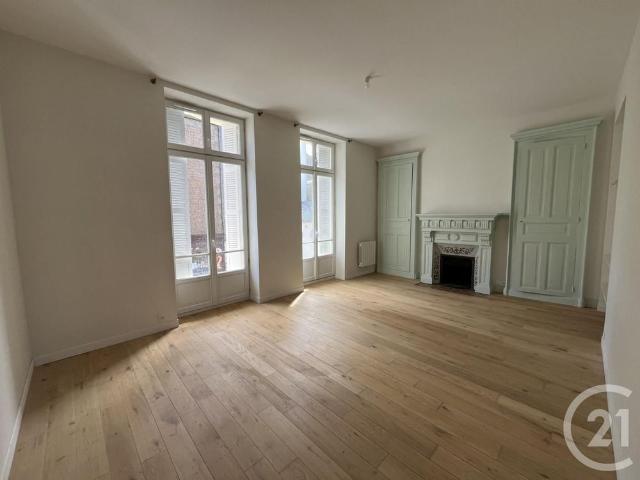 Location Appartement 2 pièces 52m² GRANVILLE 50400