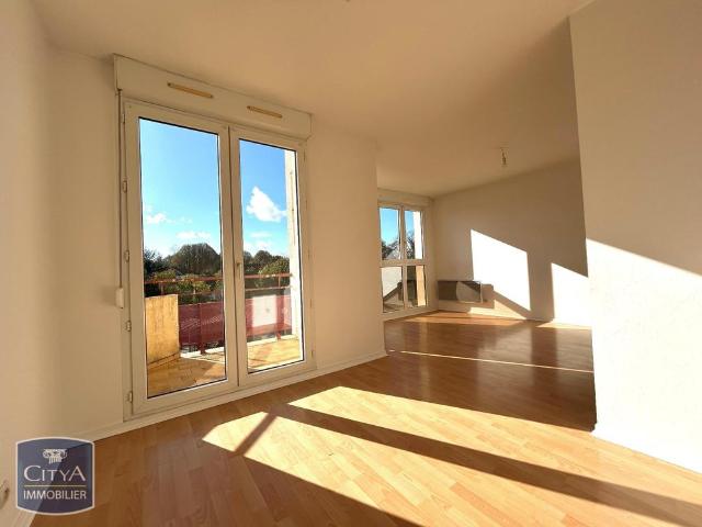 Location Appartement 2 pièces 52m² LONS 64140