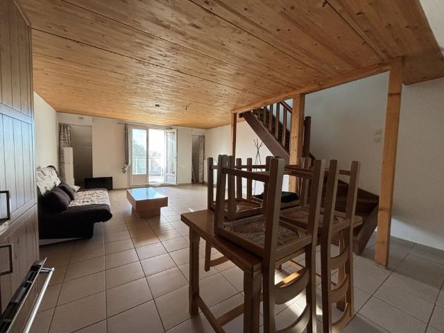 Location Appartement 2 pièces 52m² ROISSY EN FRANCE 95700