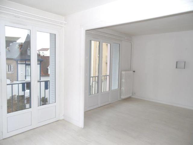 Location Appartement 2 pièces 52m² VICHY 03200