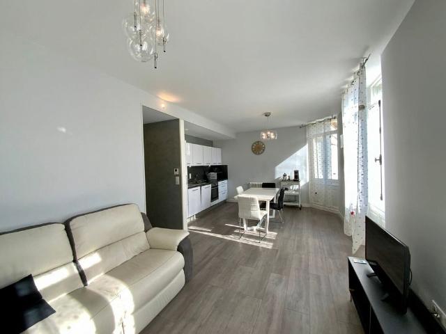Location appartement 2 pièces, 57.66m², Jonzac