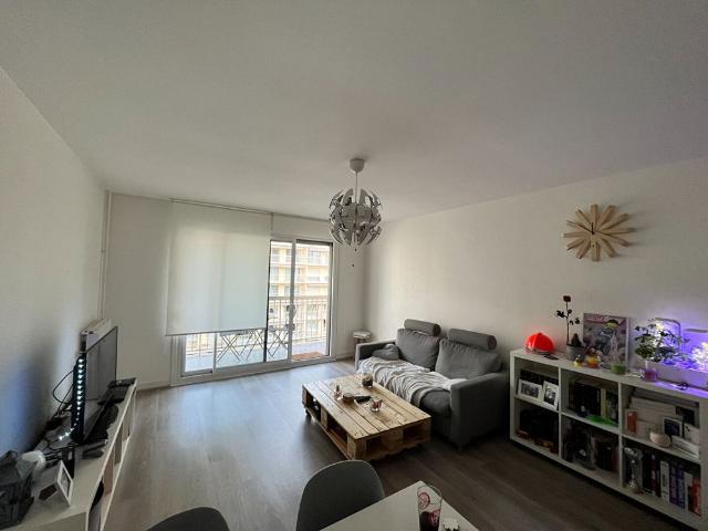 Location appartement 2 pièces, 57.85m², Reims