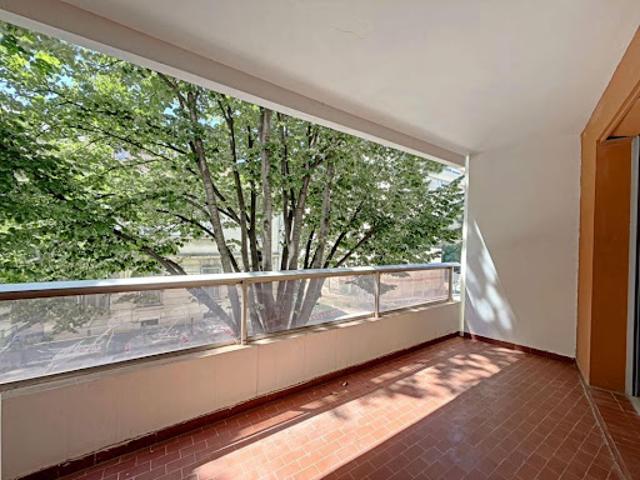 Location Appartement 2 pièces 57.3 m2 Marseille 8ème