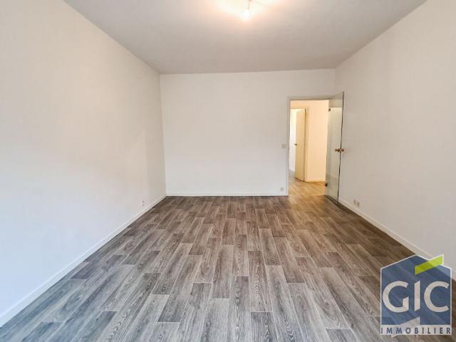 Location Appartement 2 pièces 57m²