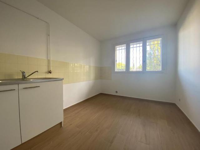 Location Appartement 2 pièces 57m² AVIGNON 84000