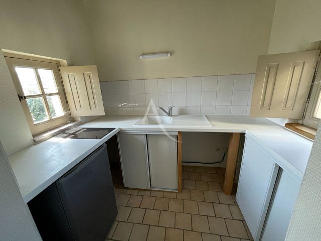 Location Appartement 2 pièces 57m² FONTENAY LE COMTE 85200