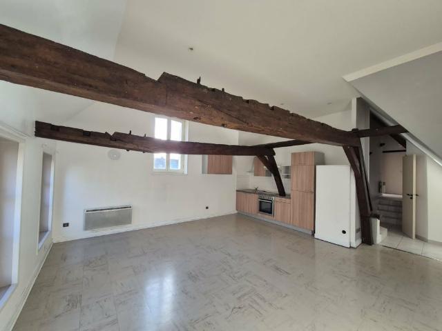 Location Appartement 2 pièces 57m² HAZEBROUCK 59190