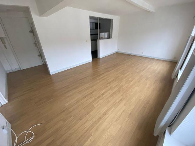 Location Appartement 2 pièces 57m² LILLE 59000