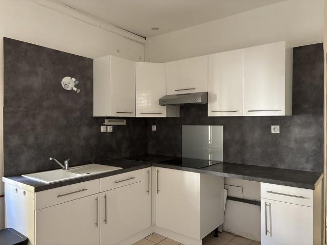 Location Appartement 2 pièces 57m² NARBONNE 11100