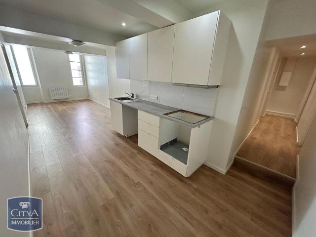 Location Appartement 2 pièces 57m² TOULON 83000