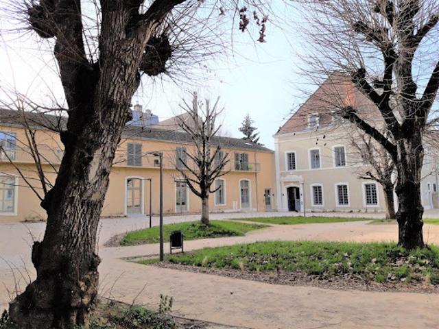 Location Appartement 2 pièces 54.75 m2 Chalon sur saone