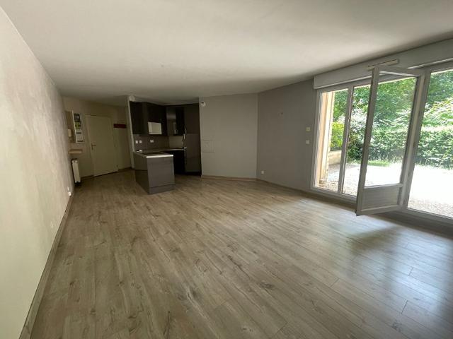 Location appartement 2 pièces, 54.85m², Gif sur Yvette