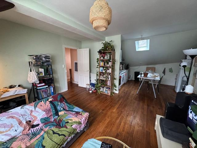 Location appartement 2 pièces, 54.09m², Blois