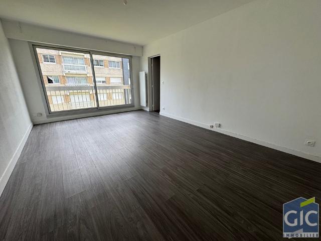 Location Appartement 2 pièces 54m²