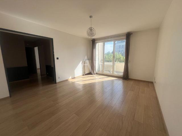 Location Appartement 2 pièces 54m²