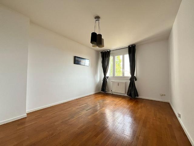 Location Appartement 2 pièces 54m²