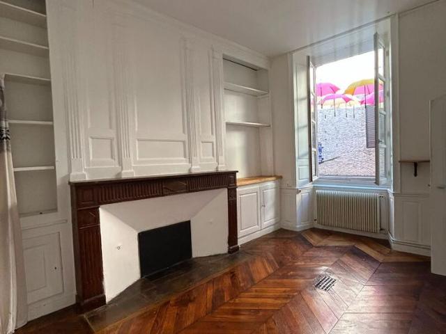 Location Appartement 2 pièces 54m²