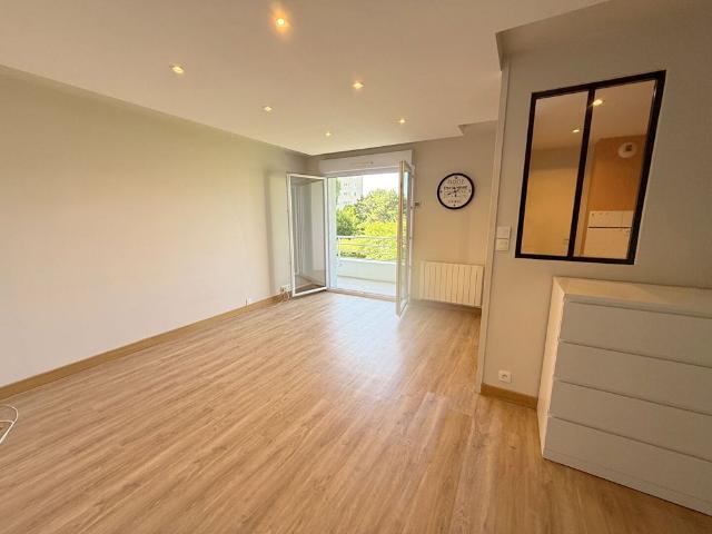 Location Appartement 2 pièces 54m²