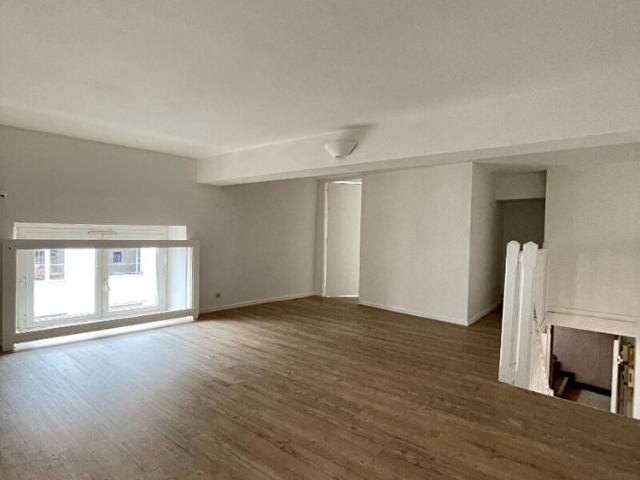 Location Appartement 2 pièces 54m²