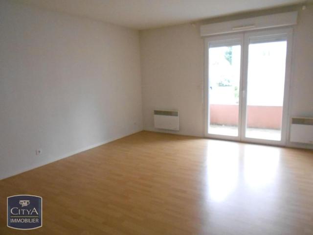 Location Appartement 2 pièces 54m² CHATEAUROUX 36000