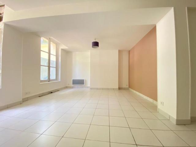 Location Appartement 2 pièces 54m² ORLEANS 45000