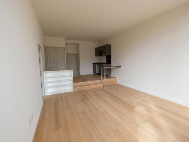 Location Appartement 2 pièces 54m² ST ETIENNE 42000