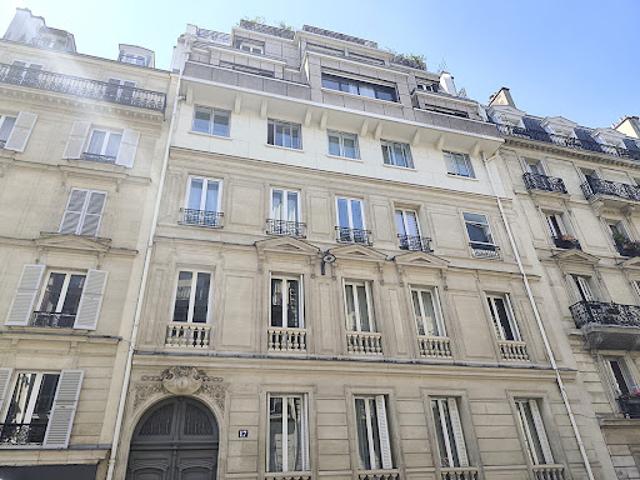 Location Appartement 2 pièces 55.06 m2 Paris 8ème