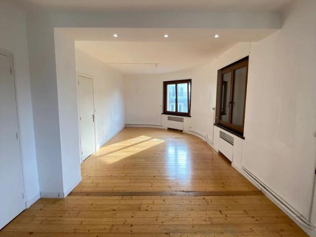 Location Appartement 2 pièces 55m² BOULOGNE SUR MER 62200