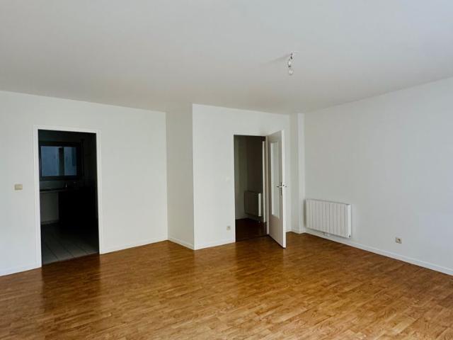 Location Appartement 2 pièces 55m² ORLEANS 45000