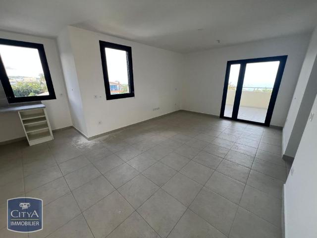 Location Appartement 2 pièces 55m² LE TAMPON 97430